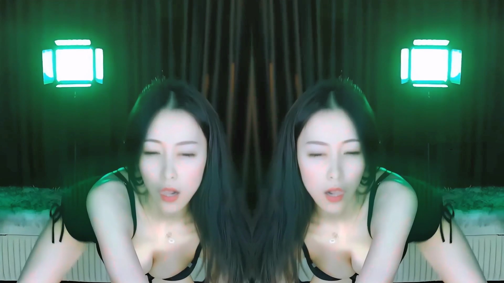 03042427337