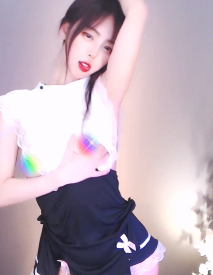 15073912418